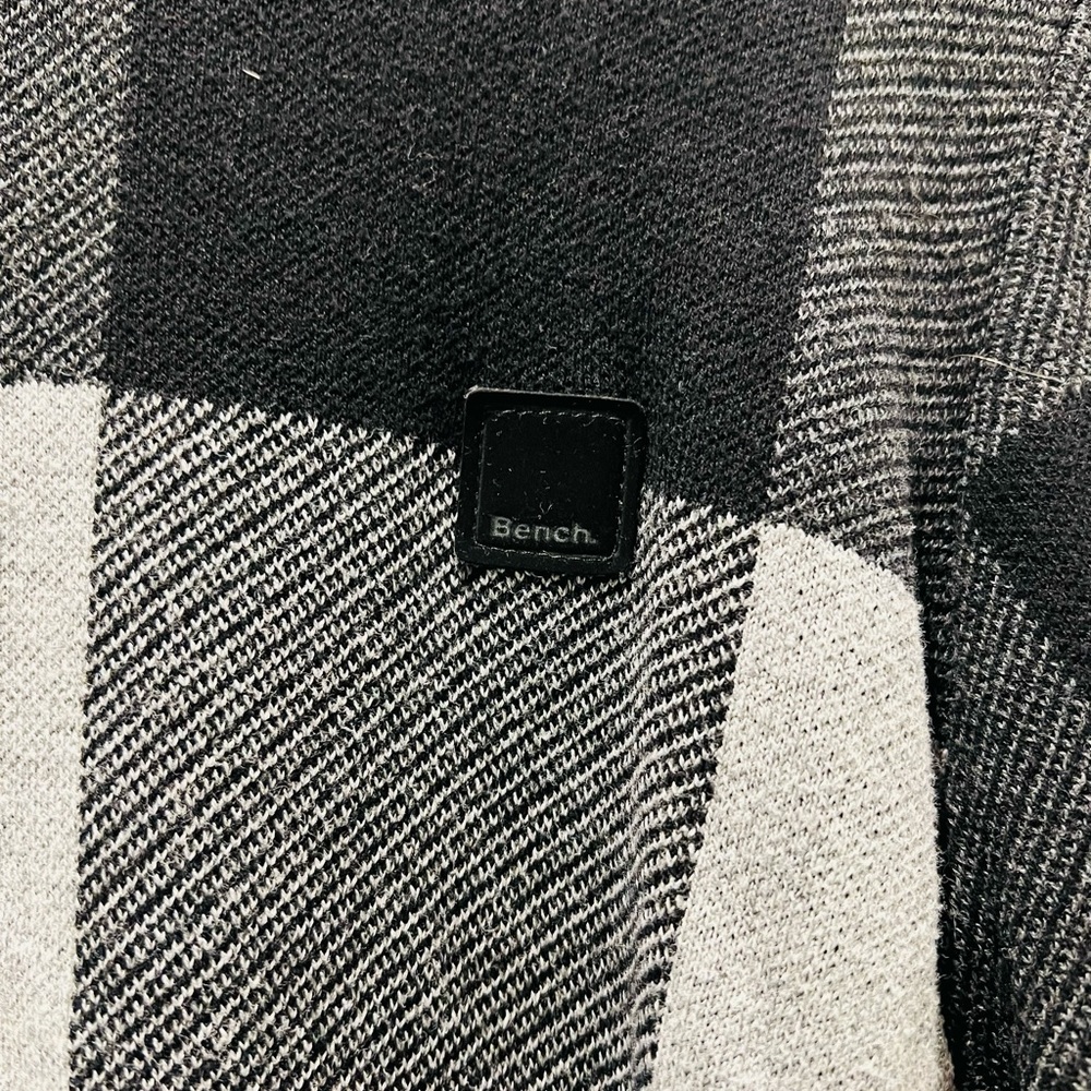 Bench Sweater - Picture 2 of 3